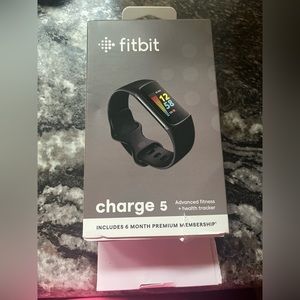 Fit Bit Charge 5